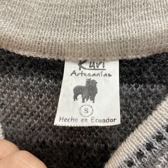 Kuri artesanians Alpaca hand knit heavyweight sweater/Beautiful/soft/small - Picture 3 of 5